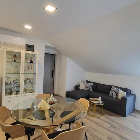 Apartment New Modern Olea Cozy Designed